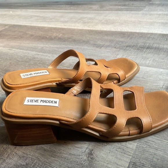 Steve Madden PRINCESS Sandals - Picture 2 of 12